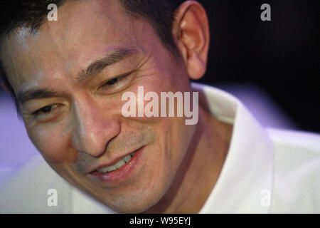 Hong Kong Sänger und Schauspieler Andy Lau wird dargestellt, während eine Charity-aktion in Hong Kong Ocean Park in Hongkong, China, 12. Juli 2012. Stockfoto