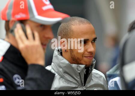 F1-Pilot Lewis Hamilton der McLaren Team wird dargestellt, während einer Pressekonferenz in Shanghai, China, 13. April 2012. Stockfoto