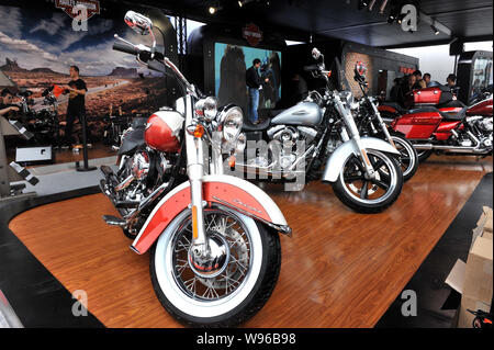 Harley Davidson Motorräder sind auf dem Display während der 12. Internationalen Automobil Ausstellung, als "Auto China 2012" bekannt, in Peking, Chi gesehen Stockfoto