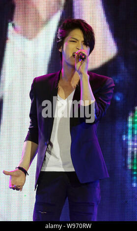 Kim Jaejoong der Koreanischen pop Gruppe JYJ besucht eine Fans treffen in Taipei, Taiwan, 23. Mai 2012. Stockfoto