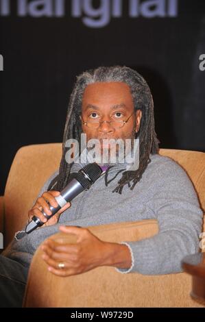 Amerikanische Sänger Bobby McFerrin wird dargestellt, während einer Pressekonferenz in Shanghai, China, 29. Februar 2012. Stockfoto