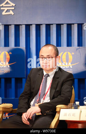 ------ Pan Shiyi, Mitbegründer, Chairman und Co-CEO der SOHO China, sorgt sich ein Forum der 2011 Boao Forum für Asien Jahreskonferenz in Qionghai Stadt, Stockfoto