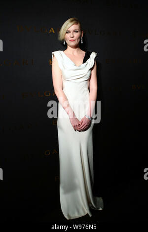 US-Schauspielerin Kirsten Dunst stellt bei der Eröffnung des Bulgari Retrospektive - 125 Jahre italienischer Pracht Kunstausstellung in Shanghai, C Stockfoto