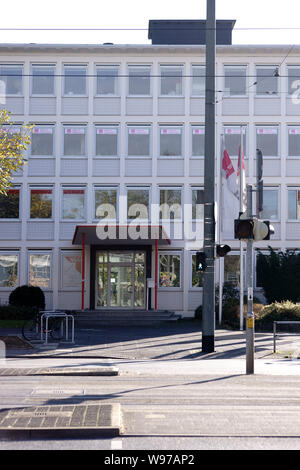 Darmstadt, Deutschland - 31. Oktober 2017: Der Eingang sowie das Büro- und Geschäftshaus der IG Metall einen deutschen Industriellen Union am 31. Oktober Stockfoto