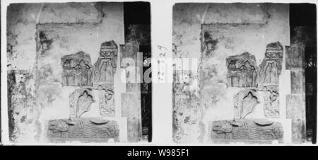 D'un mur Detall del Claustre romànic del Monestir De Sant Joan de les Abadesses. Stockfoto