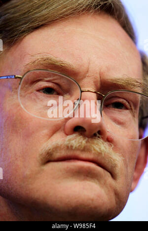 Robert Zoellick, Präsident der Weltbank, nimmt an einer Pressekonferenz in Peking, China, 5. September 2011. Die YUANS der jüngsten Gewinne helfen zu t Stockfoto