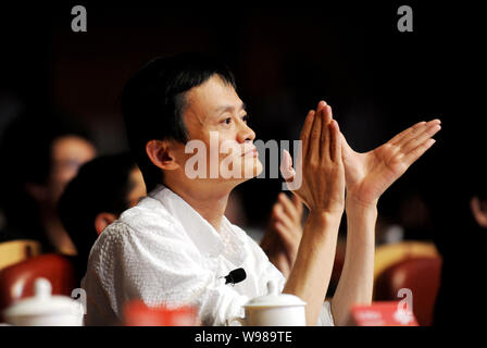 Jack Ma (Ma Yun), Vorsitzender der Alibaba Group, besucht die 8. Netrepreneur Gipfel in Hangzhou City, East China Zhejiang provinz, 10. September 2011. Stockfoto