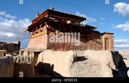 ---- Dieses undatierte Datei Foto zeigt die Landschaft von der Guge Dynastie Ruinen in der Präfektur Ngari Zanda County, im Südwesten von China Tibet autonomen Stockfoto