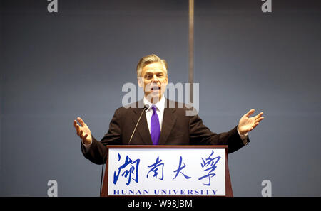 Jon Huntsman Jr., Botschafter der Vereinigten Staaten zu China, liefert eine Rede an der Hunan University in Changsha, Provinz Hunan, China Central Stockfoto