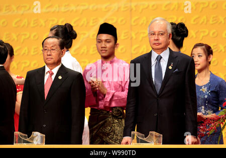 Malaysische Premierminister Najib Tun Razak, vorne rechts, und Birmanische Vice President Tin Aung Myint Oo, vorne links, an der Eröffnungsfeier der 8 t Stockfoto