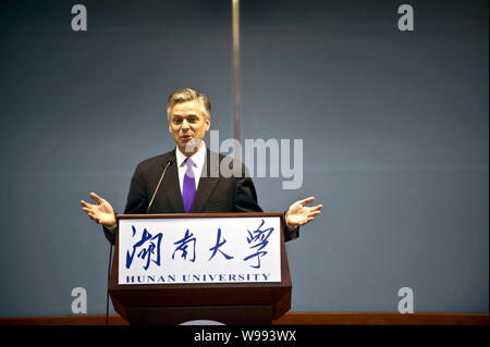 Jon Huntsman Jr., Botschafter der Vereinigten Staaten zu China, liefert eine Rede an der Hunan University in Changsha, Provinz Hunan, China Central Stockfoto