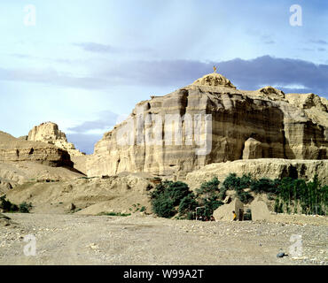 ---- Dieses undatierte Datei Foto zeigt die Landschaft des Guge Dynastie Ruinen in der Präfektur Ngari Zanda County, im Südwesten von China Tibet autonomen Reg Stockfoto