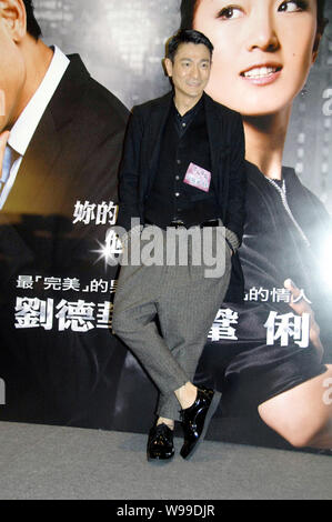 Hong Kong Sänger und Schauspieler Andy Lau besucht die Premiere des Films, was Frauen wollen, in Hongkong, China, 13. Februar 2011. Stockfoto