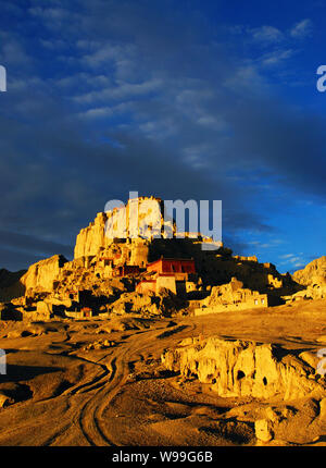 ------ Landschaft des Guge Dynastie Ruinen in der Präfektur Ngari Zanda County, im Südwesten von China der Autonomen Region Tibet, 23. September 2008. China Stockfoto