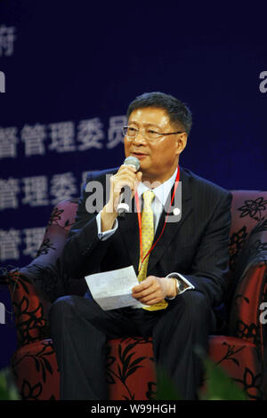 Li Lihui, Präsident und stellvertretender Vorsitzender der Bank von China, spricht an der Lujiazui Forum 2011 in Shanghai, China, 20. Mai 2011. Die 2011 Lujiaz Stockfoto