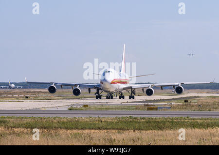 Frankfurt Deutschland 11.08.19 Kalitta Air Boeing 747 Jumbo Jet 4 - Motor Jet Airliner an der Fraport Flughafen Abflug ab. Stockfoto