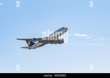 Frankfurt Deutschland 11.08.19 Lufthansa Boeing 747 Jumbo Jet 4 - Motor Jet Airliner an der Fraport Flughafen Abflug ab. Stockfoto