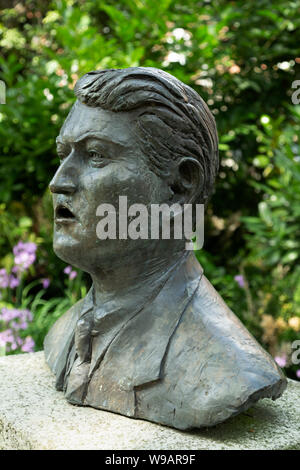 Büste von Michael Collins in Merrion Square Park, Dublin, Irland. Stockfoto