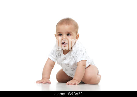 Baby Boy auf Boden kriechen Stockfoto