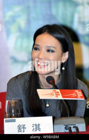 Taiwanesische Schauspielerin Shu Qi spricht bei einer Pressekonferenz der Film zu fördern, wenn Sie sind das 2, in Guangzhou City, South China Guangdong Provinz, D Stockfoto