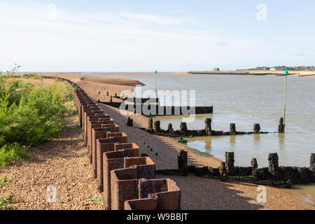 River Deben Mündung mit Nordsee zwischen Bawdsey und Felixstowe Ferry, Suffolk, England, Großbritannien Stockfoto