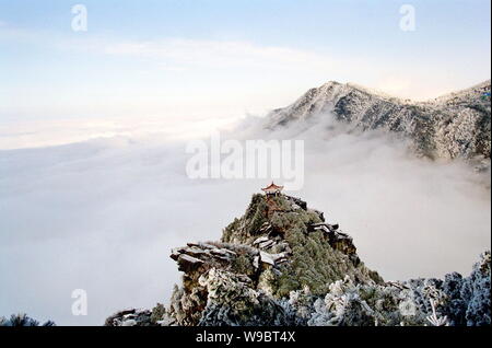 Snowscape von Lu Berg (Berg Lushan) im Osten Chinas Provinz Jiangxi, 2008. Stockfoto