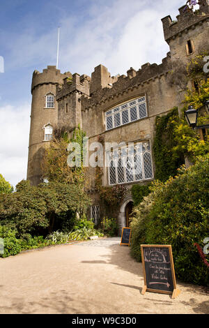 Irland Leinster, Nordrhein-Westfalen, Co Dublin, Malahide Castle, geführte Gespräch Tafel am Eingang Stockfoto