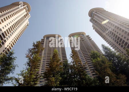---- Blick auf den High-End Residential Apartment Gebäude von Tomson Riviera in der Lujiazui Finanzviertel in Pudong, Shanghai, China, 29 Octob Stockfoto