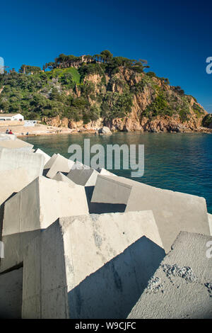 HAFEN VON BLANES PUNTA DE SANTA ANNA BLANES COSTA BRAVA GERONA KATALONIEN SPANIEN Stockfoto