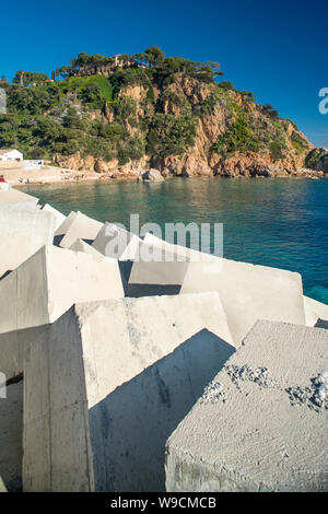 HAFEN VON BLANES PUNTA DE SANTA ANNA BLANES COSTA BRAVA GERONA KATALONIEN SPANIEN Stockfoto