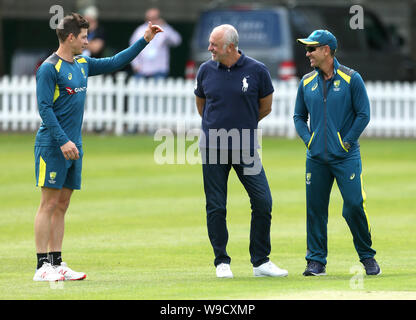 Australiens Tim Paine (links) und Head Coach Justin Langer (rechts) während einer Sitzung mit Herrn Netze, London. Stockfoto