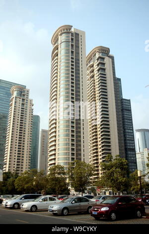 ---- Blick auf den High-End Residential Apartment Gebäude von Tomson Riviera in der Lujiazui Finanzviertel in Pudong, Shanghai, China, 30 Octob Stockfoto