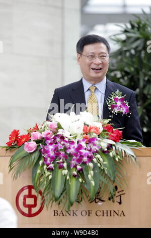 Li Lihui, Präsident der Bank of China (BOC), spricht während einer Zeremonie für die strategische Zusammenarbeit zwischen BOC und Alibaba Group in Peking, C Stockfoto