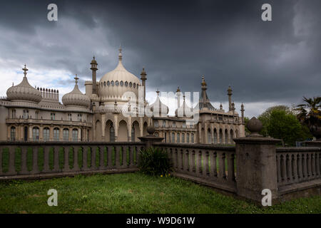 Brighton Pavillon an einem bewölkten stürmischen Tag Stockfoto