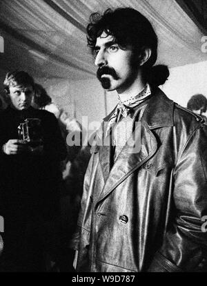 Franck ZAPPA backstage. - Frank Zappa; - Backstage in der Amougies Festival; - 1969 Stockfoto