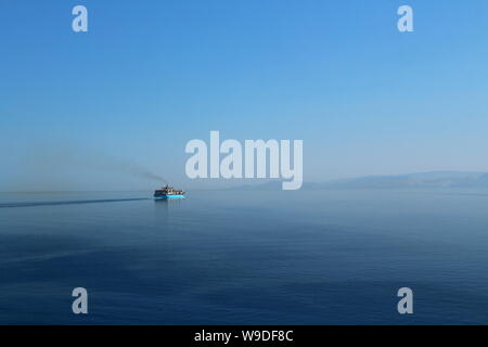 Containerschiff Maersk Karlskrona, den Suezkanal und Verfahren in das Rote Meer. Stockfoto