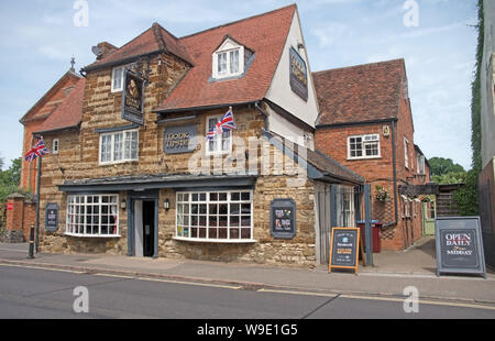 Towcester Mönch Tipster Pub En Suite Zimmer Northampton Stockfoto