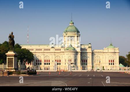 Bangkok Thronsaal. Ananta Samakhom Throne Hall. Teil der Dusit Palace Compound. Stockfoto