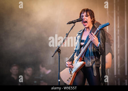 Halestorm auf der Bühne am2019 Copenhell Festival in Kopenhagen. Hier Lzzy Hale auf Gesang und Gitarre Stockfoto