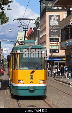 Norrköping, Schweden - 25. AUGUST 2018: Öffentliche verkehrsmittel Straßenbahn Ansicht von Norrköping, Schweden. Norrköping ist Schwedens 8. grösste Gemeinde mit Bevölkerung Stockfoto