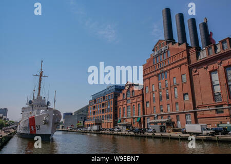 Den inneren Hafen, Baltimore, Maryland, USA - 15. Mai 2018: Blick von Baltimore Inner Harbor in Downtown Stockfoto