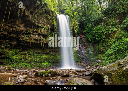 Mahua Wasserfall in der Crocker Range National Park Tambunan Sabah Borneo Malaysia Stockfoto