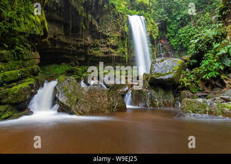 Mahua Wasserfall in der Crocker Range National Park Tambunan Sabah Borneo Malaysia Stockfoto