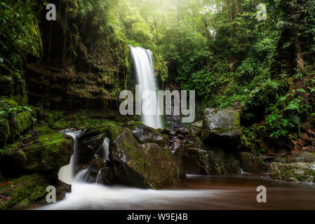 Mahua Wasserfall in der Crocker Range National Park Tambunan Sabah Borneo Malaysia Stockfoto