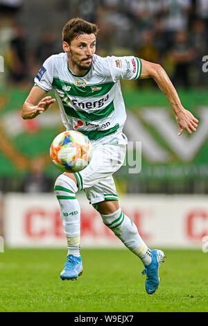 Filip Mladenovic von Lechia Gdansk in Aktion während der Pko Ekstraklasa Liga Match zwischen Lechia Gdansk und Jagiellonia Bialystok. (Endstand; Lechia Gdansk 1:1 Jagiellonia Bialystok) gesehen. Stockfoto