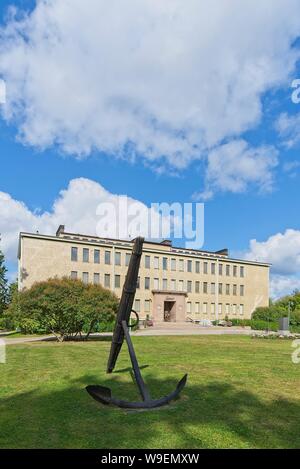 Nord-österbotten Museum (Museo Pohjois-Pohjanmaan) in Hupisaaret Inseln City Park (Ainolan Puisto Garten) in Oulu, Finnland Stockfoto