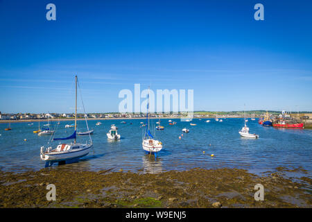 Boote in einem kleinen Hafen in Skerries, Co Dublin, Irland Stockfoto