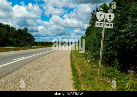Highway Verkehrszeichen. Ontario, Kanada. Stockfoto