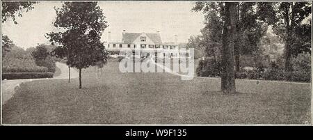 Archiv Bild von Seite 7 von Currie's Farm und Garten jährliche. Currie's Farm und Garten jährliche: Frühjahr 1914 curriesfarmgarde 19 curr 11 Jahr: 1914 (CURRIE BRÜDER UNTERNEHMEN, Milwaukee, Wis. CURRIE'S RASEN GRAS Samen produziert ein reichhaltiges, dick, samtig Rasen, SO WIE DAS AUF DER RÜCKSEITE DIESES KATALOGS IN SECHS WOCHEN. Einen schönen Rasen und wie es zu machen Es wird allgemein eingeräumt, daß nichts so viel trägt dazu bei, die Schönheit und die Attraktivität der Anlage, den Park und den Friedhof, als glatte, gleichmäßig Rich Green, gepflegten Rasen, die perfekt zu sein und ein Vergnügen auf zu laufen, sollte Stockfoto