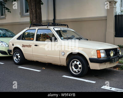 Straßburg, Frankreich - 25.August 2017: Vintage Opel Astra Auto auf einer Französischen Straße geparkt Stockfoto